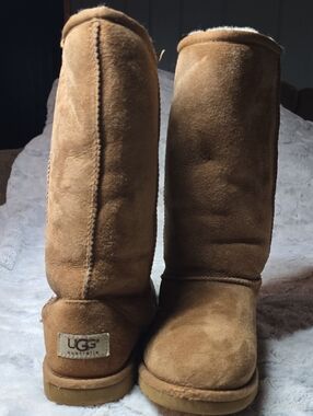 UGG Tall Chestnut Suede Sheepskin Boots
